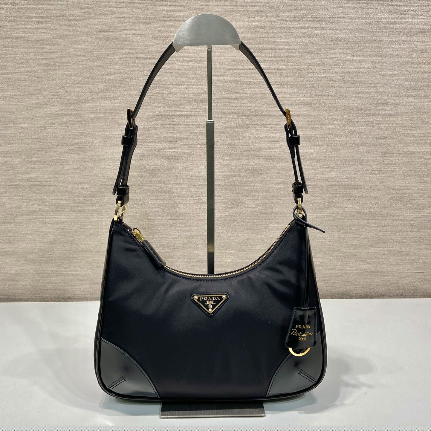 Pra*a top handle bags
